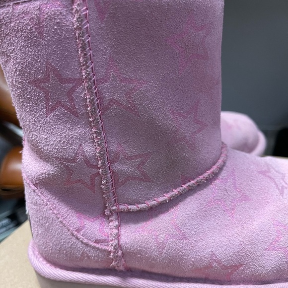 Pink UGGs - Picture 4 of 7
